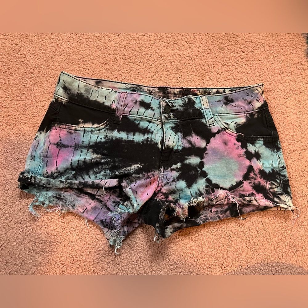 EUC Siwy 28 Camilla low rise cut off shorts Echo Wash 3” Inseam Black Purple